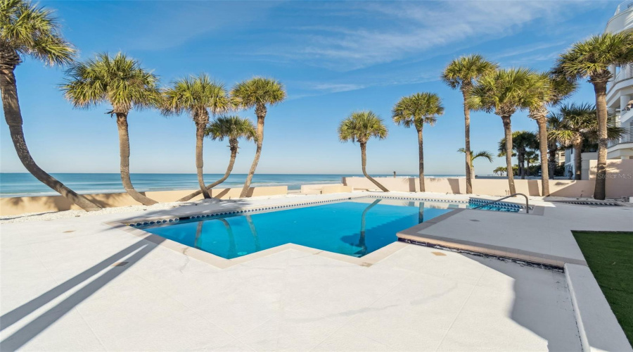 Belleair Beach, Florida 33786, 6 Bedroom Bedrooms, ,5 Bathroombathrooms,Residential,For Sale,Gulf,0,Mfrtb8542071