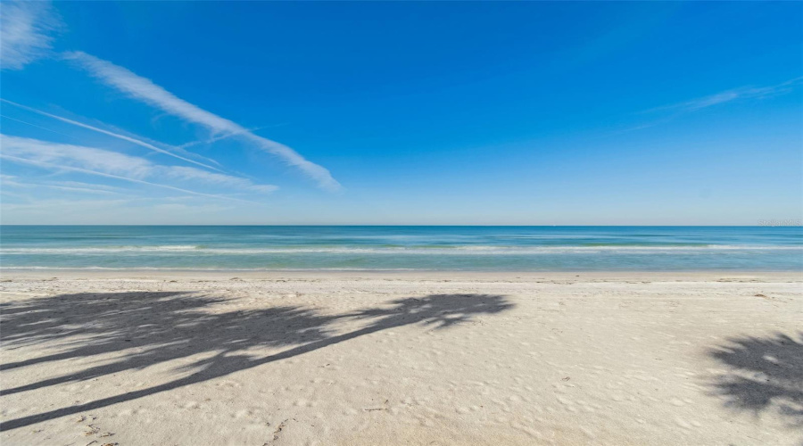 Belleair Beach, Florida 33786, 6 Bedroom Bedrooms, ,5 Bathroombathrooms,Residential,For Sale,Gulf,0,Mfrtb8542071