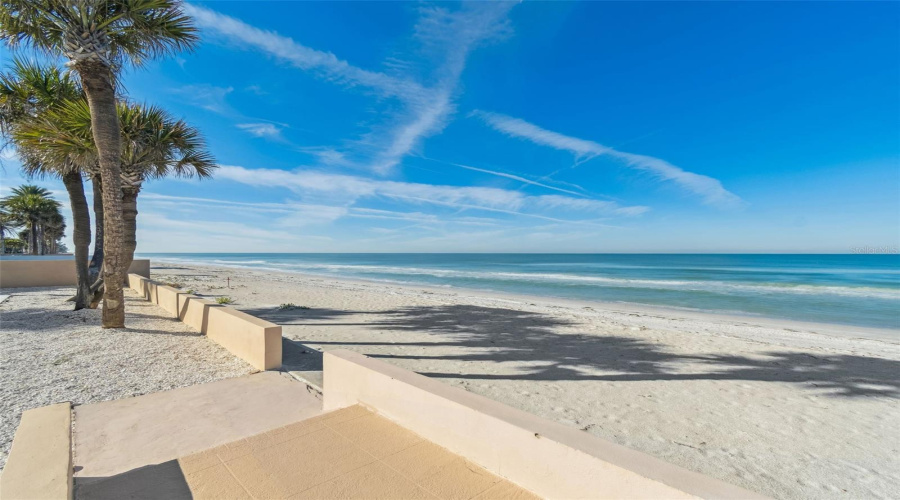 Belleair Beach, Florida 33786, 6 Bedroom Bedrooms, ,5 Bathroombathrooms,Residential,For Sale,Gulf,0,Mfrtb8542071