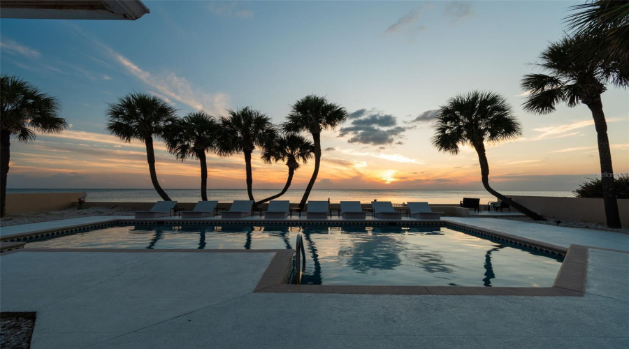 Belleair Beach, Florida 33786, 6 Bedroom Bedrooms, ,5 Bathroombathrooms,Residential,For Sale,Gulf,0,Mfrtb8542071
