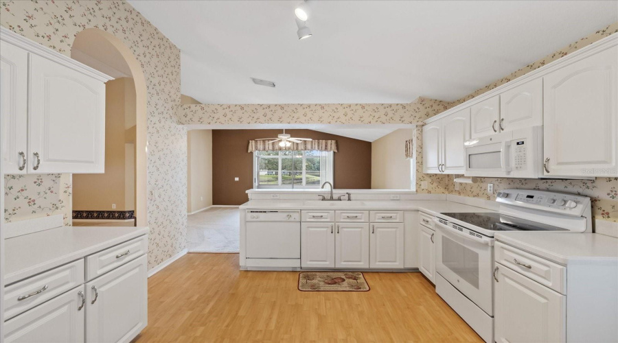 New Port Richey, Florida 34653, 3 Bedroom Bedrooms, ,2 Bathroombathrooms,Residential,For Sale,Stones River,0,Mfrw7888896
