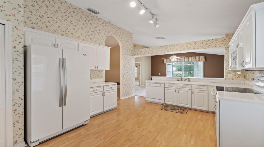 New Port Richey, Florida 34653, 3 Bedroom Bedrooms, ,2 Bathroombathrooms,Residential,For Sale,Stones River,0,Mfrw7888896