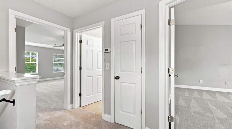 Tampa, Florida 33635, 2 Bedroom Bedrooms, ,1 Bathroombathrooms,Residential,For Sale,Country White,0,Mfrtb8542335