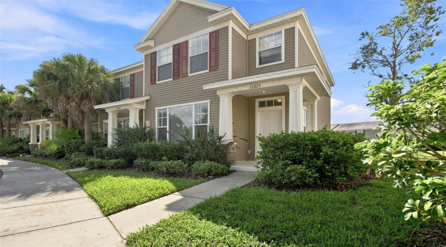 Tampa, Florida 33635, 2 Bedroom Bedrooms, ,1 Bathroombathrooms,Residential,For Sale,Country White,0,Mfrtb8542335