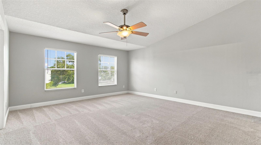 Tampa, Florida 33635, 2 Bedroom Bedrooms, ,1 Bathroombathrooms,Residential,For Sale,Country White,0,Mfrtb8542335