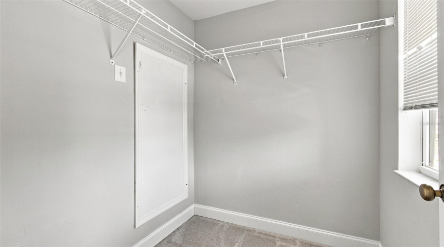 Tampa, Florida 33635, 2 Bedroom Bedrooms, ,1 Bathroombathrooms,Residential,For Sale,Country White,0,Mfrtb8542335