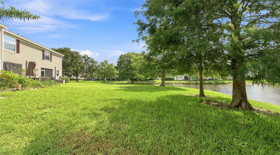 Tampa, Florida 33635, 2 Bedroom Bedrooms, ,1 Bathroombathrooms,Residential,For Sale,Country White,0,Mfrtb8542335
