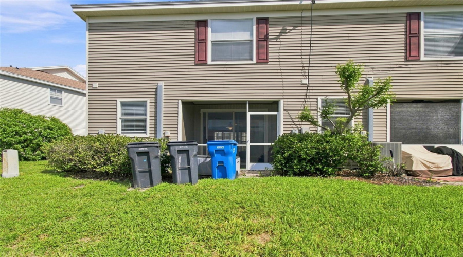 Tampa, Florida 33635, 2 Bedroom Bedrooms, ,1 Bathroombathrooms,Residential,For Sale,Country White,0,Mfrtb8542335