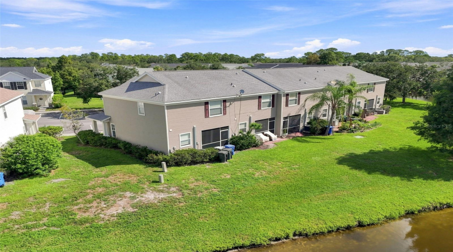 Tampa, Florida 33635, 2 Bedroom Bedrooms, ,1 Bathroombathrooms,Residential,For Sale,Country White,0,Mfrtb8542335