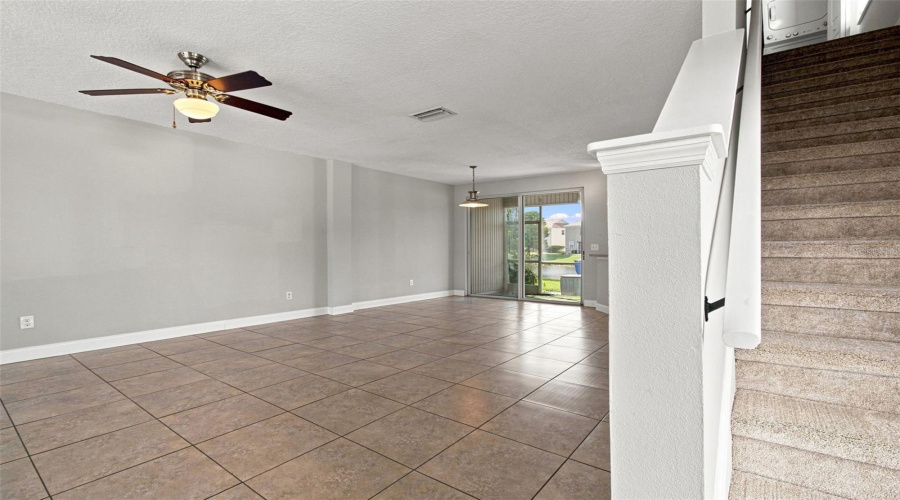 Tampa, Florida 33635, 2 Bedroom Bedrooms, ,1 Bathroombathrooms,Residential,For Sale,Country White,0,Mfrtb8542335
