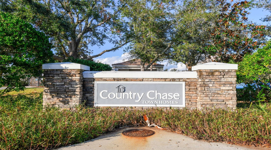 Tampa, Florida 33635, 2 Bedroom Bedrooms, ,1 Bathroombathrooms,Residential,For Sale,Country White,0,Mfrtb8542335