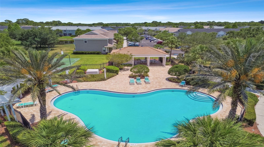 Tampa, Florida 33635, 2 Bedroom Bedrooms, ,1 Bathroombathrooms,Residential,For Sale,Country White,0,Mfrtb8542335