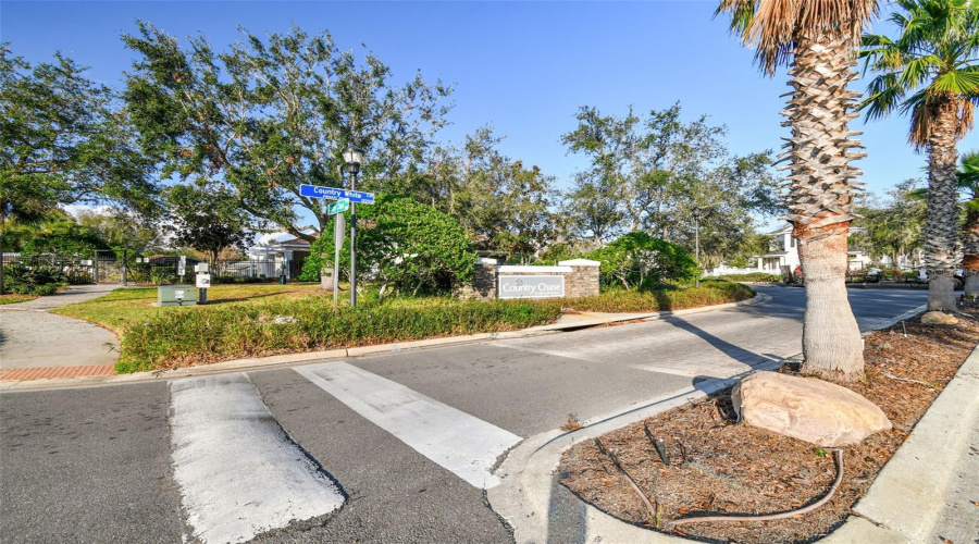 Tampa, Florida 33635, 2 Bedroom Bedrooms, ,1 Bathroombathrooms,Residential,For Sale,Country White,0,Mfrtb8542335