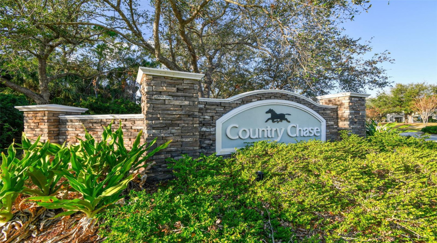 Tampa, Florida 33635, 2 Bedroom Bedrooms, ,1 Bathroombathrooms,Residential,For Sale,Country White,0,Mfrtb8542335