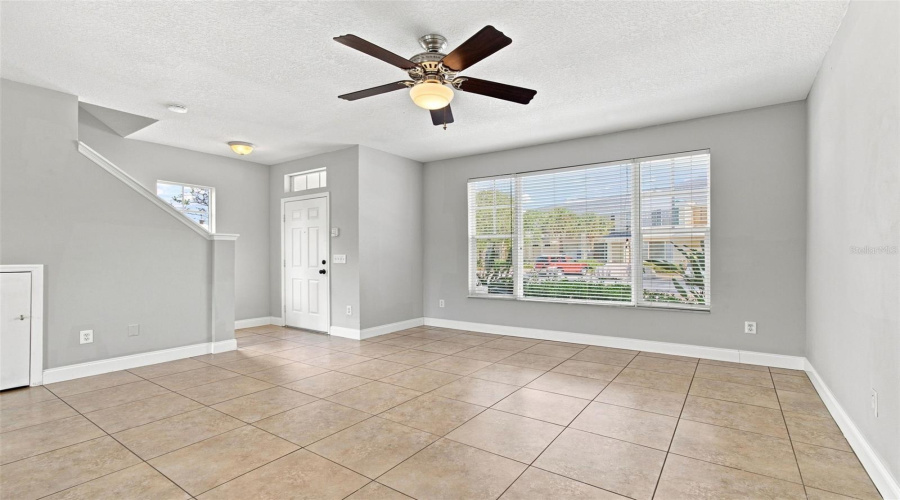 Tampa, Florida 33635, 2 Bedroom Bedrooms, ,1 Bathroombathrooms,Residential,For Sale,Country White,0,Mfrtb8542335