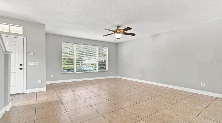 Tampa, Florida 33635, 2 Bedroom Bedrooms, ,1 Bathroombathrooms,Residential,For Sale,Country White,0,Mfrtb8542335