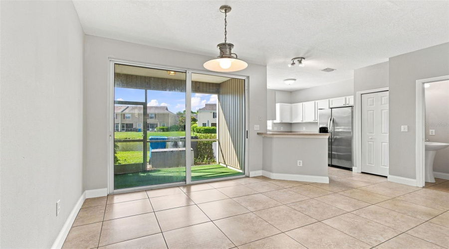 Tampa, Florida 33635, 2 Bedroom Bedrooms, ,1 Bathroombathrooms,Residential,For Sale,Country White,0,Mfrtb8542335