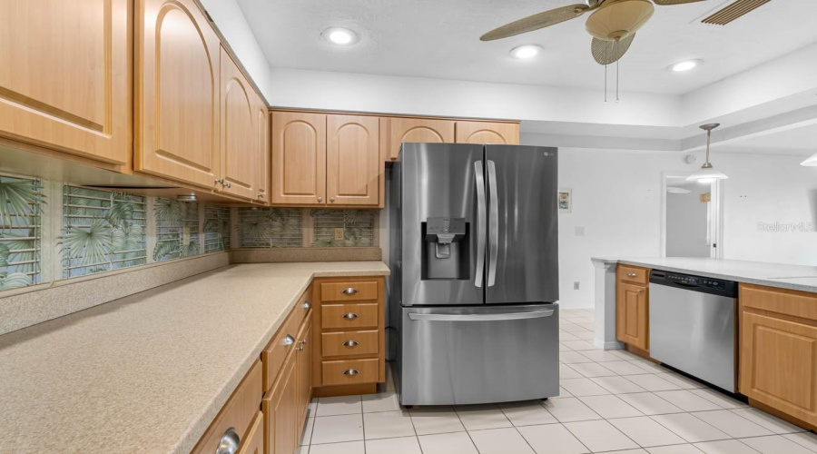 Sun City Center, Florida 33573, 2 Bedroom Bedrooms, ,2 Bathroombathrooms,Residential,For Sale,Ardmore,0,Mfrtb8542224