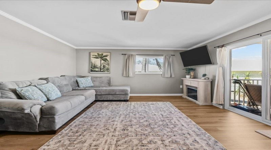 St Petersburg, Florida 33711, 2 Bedroom Bedrooms, ,2 Bathroombathrooms,Residential,For Sale,Sunshine Skyway,0,Mfrtb8541989