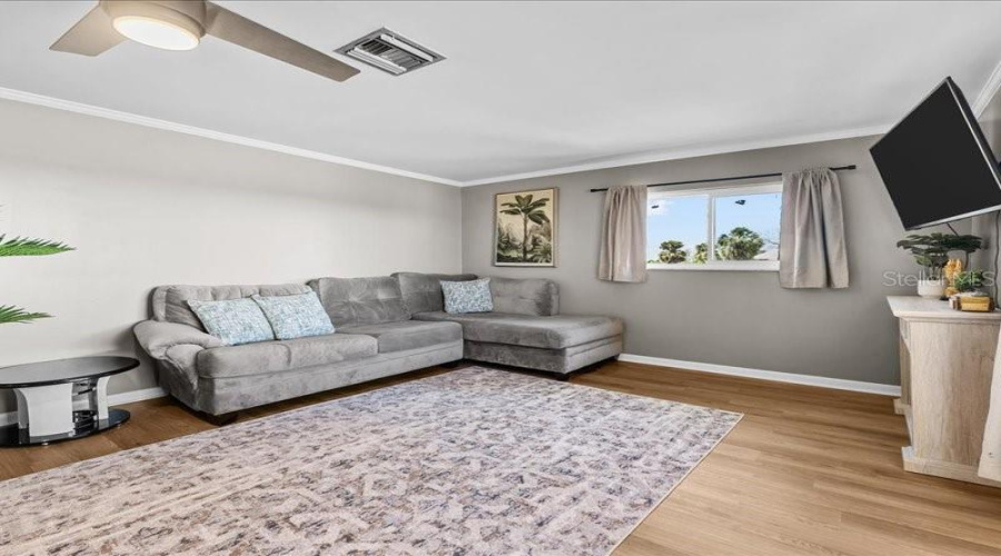 St Petersburg, Florida 33711, 2 Bedroom Bedrooms, ,2 Bathroombathrooms,Residential,For Sale,Sunshine Skyway,0,Mfrtb8541989