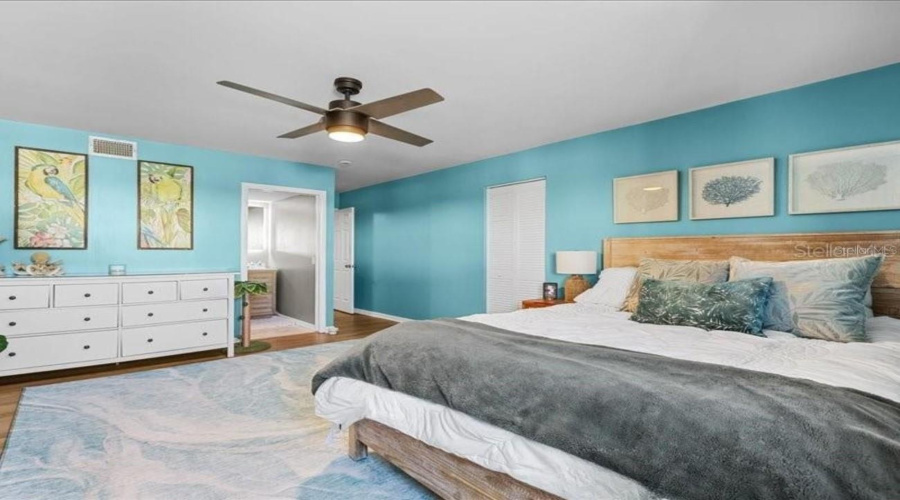 St Petersburg, Florida 33711, 2 Bedroom Bedrooms, ,2 Bathroombathrooms,Residential,For Sale,Sunshine Skyway,0,Mfrtb8541989