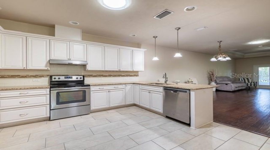 Newberry, Florida 32669, 3 Bedroom Bedrooms, ,2 Bathroombathrooms,Residential,For Sale,11,0,Mfrgc542993