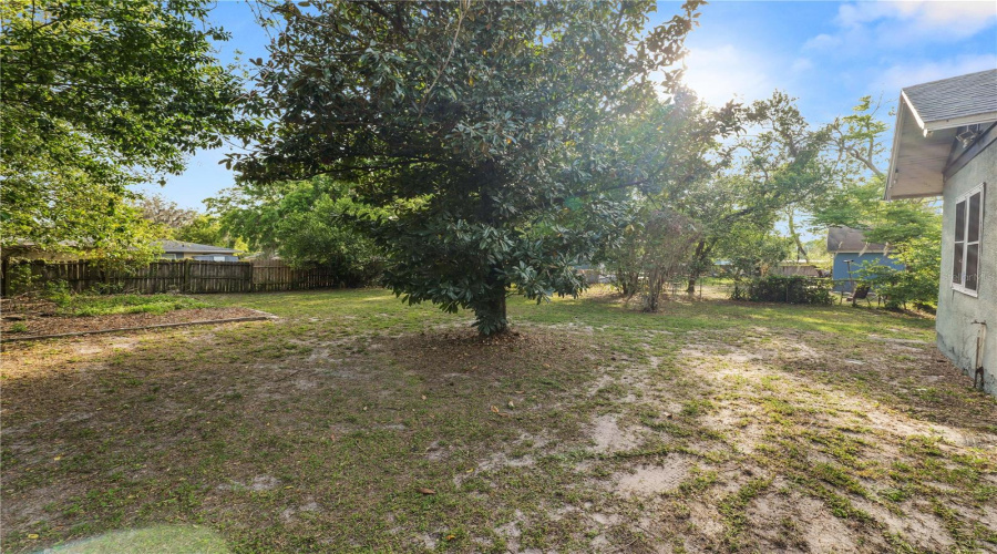 Lakeland, Florida 33815, 3 Bedroom Bedrooms, ,2 Bathroombathrooms,Residential,For Sale,Ruby,0,Mfrl4964600
