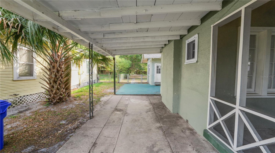 Carport