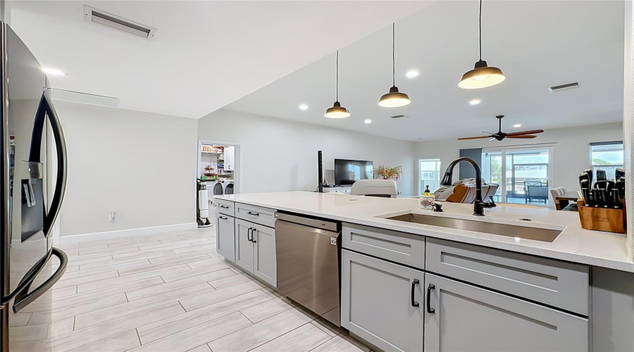 Bradenton, Florida 34207, 4 Bedroom Bedrooms, ,3 Bathroombathrooms,Residential,For Sale,Georgia,0,Mfra4704093