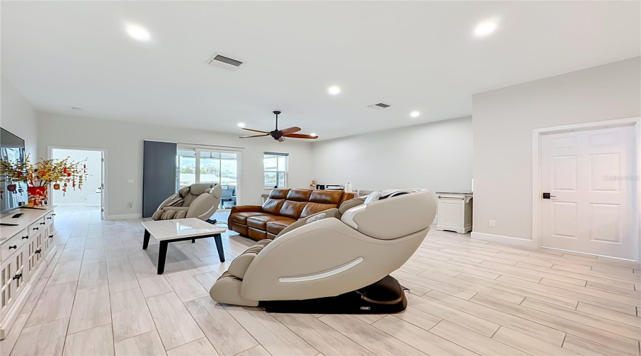 Bradenton, Florida 34207, 4 Bedroom Bedrooms, ,3 Bathroombathrooms,Residential,For Sale,Georgia,0,Mfra4704093