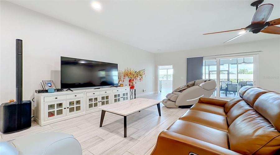 Bradenton, Florida 34207, 4 Bedroom Bedrooms, ,3 Bathroombathrooms,Residential,For Sale,Georgia,0,Mfra4704093