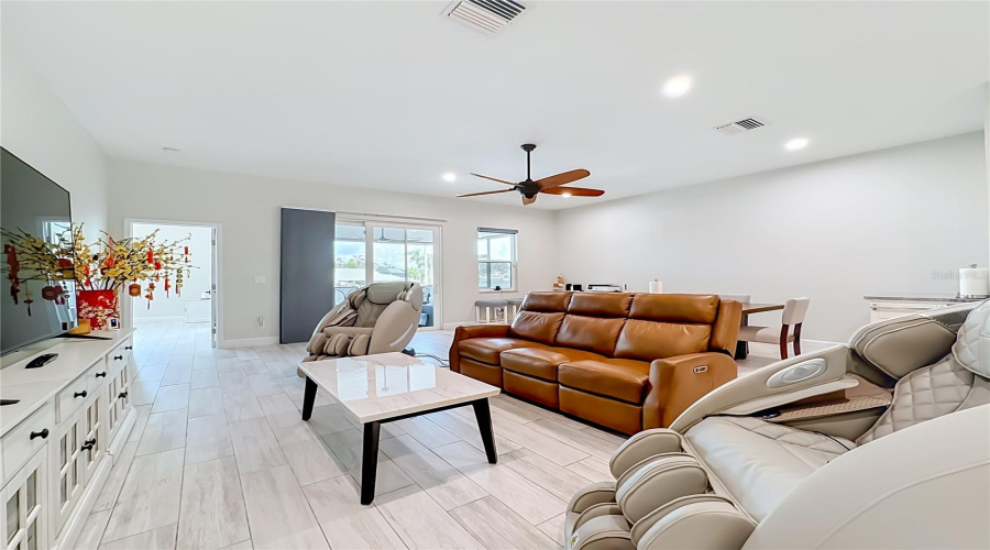 Bradenton, Florida 34207, 4 Bedroom Bedrooms, ,3 Bathroombathrooms,Residential,For Sale,Georgia,0,Mfra4704093