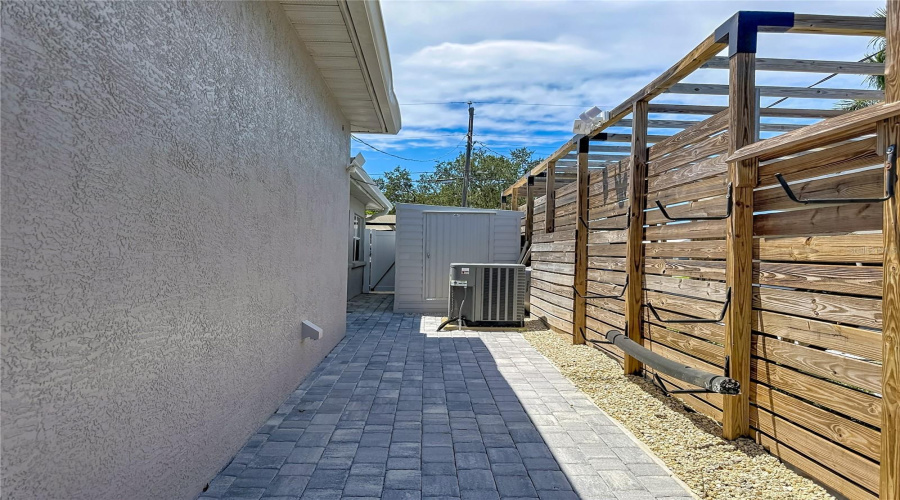 Bradenton, Florida 34207, 4 Bedroom Bedrooms, ,3 Bathroombathrooms,Residential,For Sale,Georgia,0,Mfra4704093