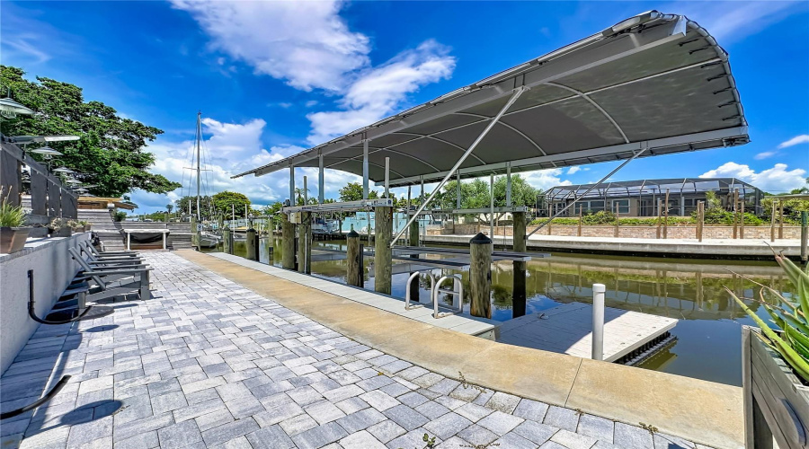 Bradenton, Florida 34207, 4 Bedroom Bedrooms, ,3 Bathroombathrooms,Residential,For Sale,Georgia,0,Mfra4704093