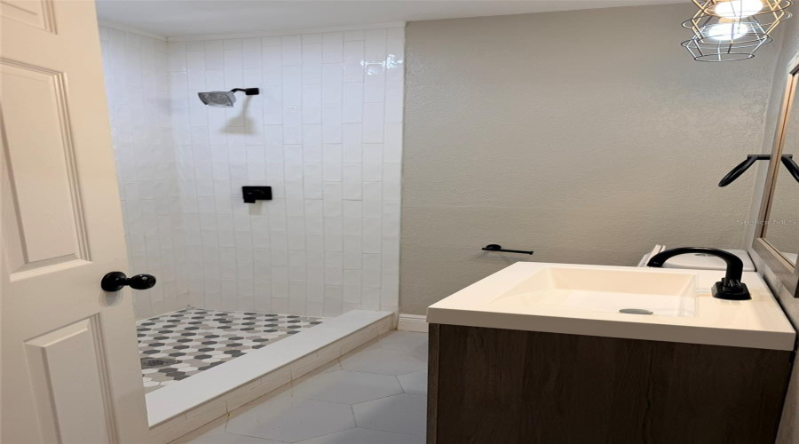 Tampa, Florida 33604, 3 Bedroom Bedrooms, ,2 Bathroombathrooms,Residential,For Sale,Norfolk,0,Mfrtb8542799