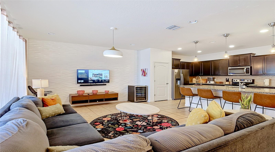 Kissimmee, Florida 34747, 5 Bedroom Bedrooms, ,4 Bathroombathrooms,Residential,For Sale,Geneve,0,Mfro6436535