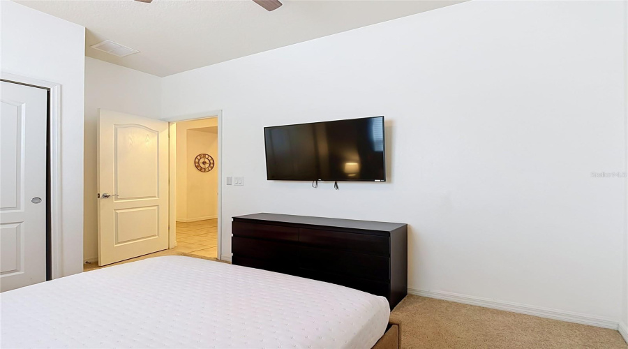 Kissimmee, Florida 34747, 5 Bedroom Bedrooms, ,4 Bathroombathrooms,Residential,For Sale,Geneve,0,Mfro6436535