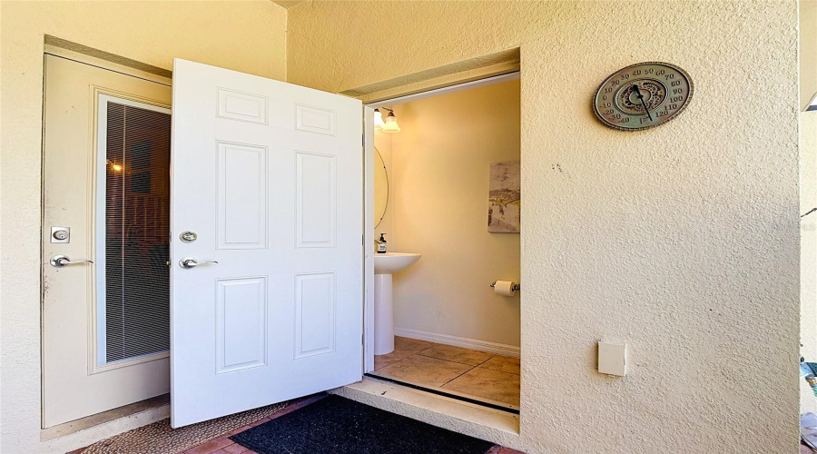 Kissimmee, Florida 34747, 5 Bedroom Bedrooms, ,4 Bathroombathrooms,Residential,For Sale,Geneve,0,Mfro6436535