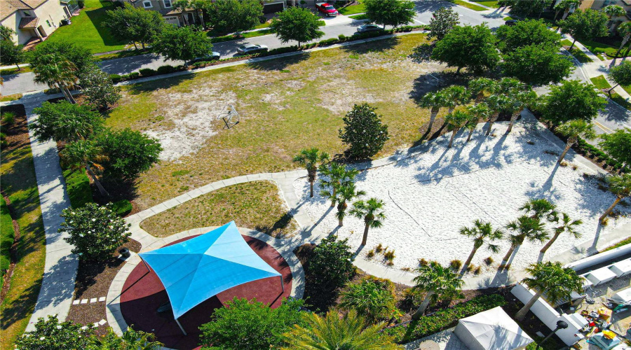 Kissimmee, Florida 34747, 5 Bedroom Bedrooms, ,4 Bathroombathrooms,Residential,For Sale,Geneve,0,Mfro6436535