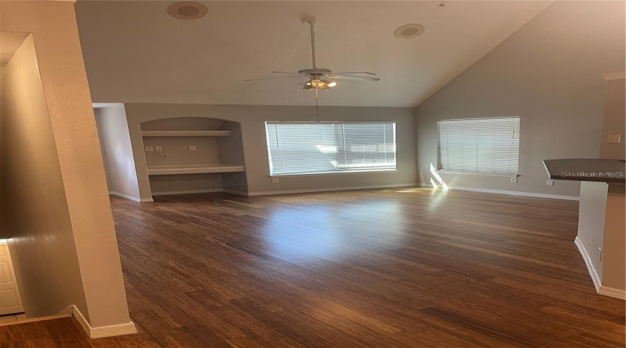 Orlando, Florida 32835, 1 Bedroom Bedrooms, ,1 Bathroombathrooms,Residential,For Sale,Soho,0,Mfro6436583
