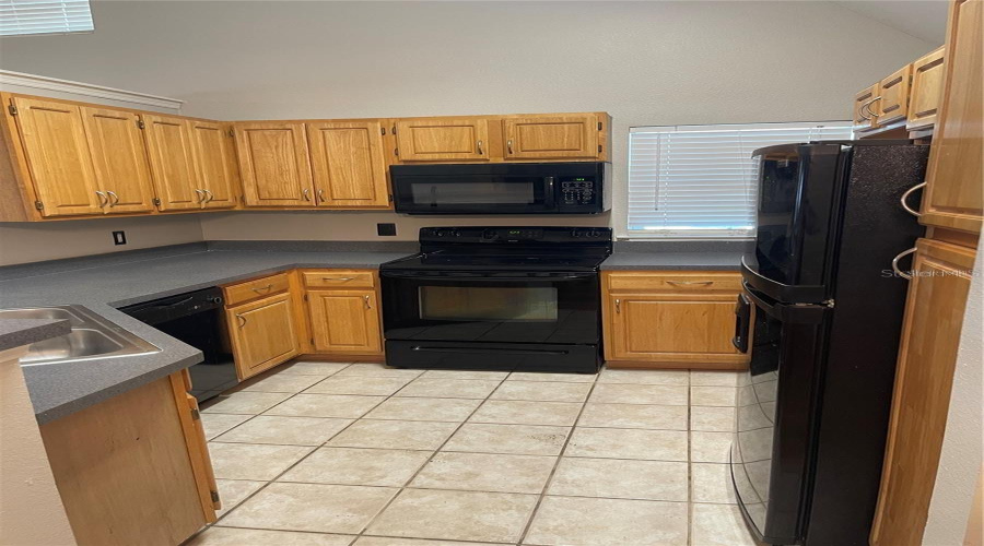 Orlando, Florida 32835, 1 Bedroom Bedrooms, ,1 Bathroombathrooms,Residential,For Sale,Soho,0,Mfro6436583