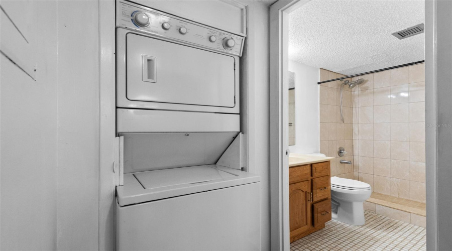 Tampa, Florida 33614, 1 Bedroom Bedrooms, ,1 Bathroombathrooms,Residential,For Sale,Church,0,Mfrtb8542288