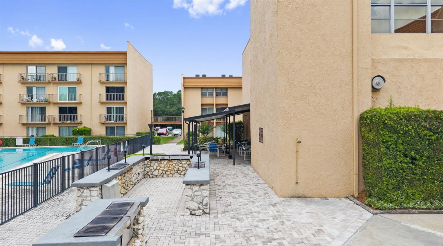 Tampa, Florida 33614, 1 Bedroom Bedrooms, ,1 Bathroombathrooms,Residential,For Sale,Church,0,Mfrtb8542288