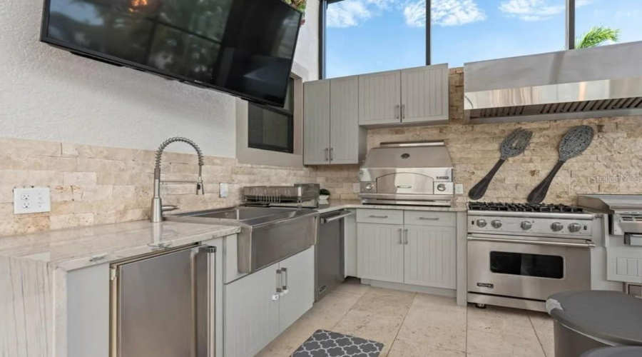 Windermere, Florida 34786, 5 Bedroom Bedrooms, ,6 Bathroombathrooms,Residential,For Sale,Isabella Cir,0,Mfro6436735