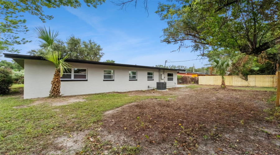 Orlando, Florida 32805, 3 Bedroom Bedrooms, ,2 Bathroombathrooms,Residential,For Sale,Tampa,0,Mfro6436662