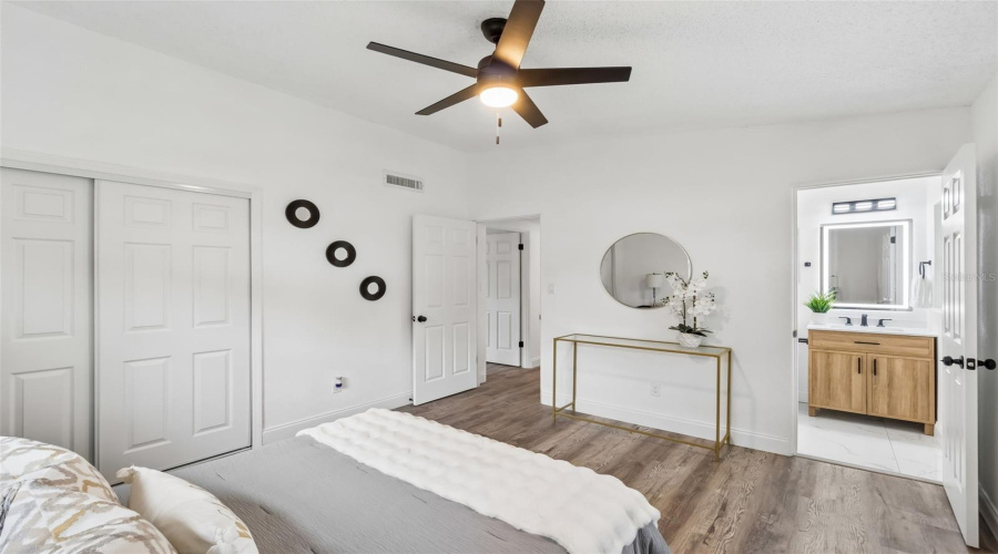 Orlando, Florida 32805, 3 Bedroom Bedrooms, ,2 Bathroombathrooms,Residential,For Sale,Tampa,0,Mfro6436662