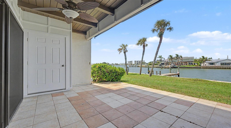 Treasure Island, Florida 33706, 2 Bedroom Bedrooms, ,1 Bathroombathrooms,Residential,For Sale,Plaza Seville,0,Mfrtb8542387