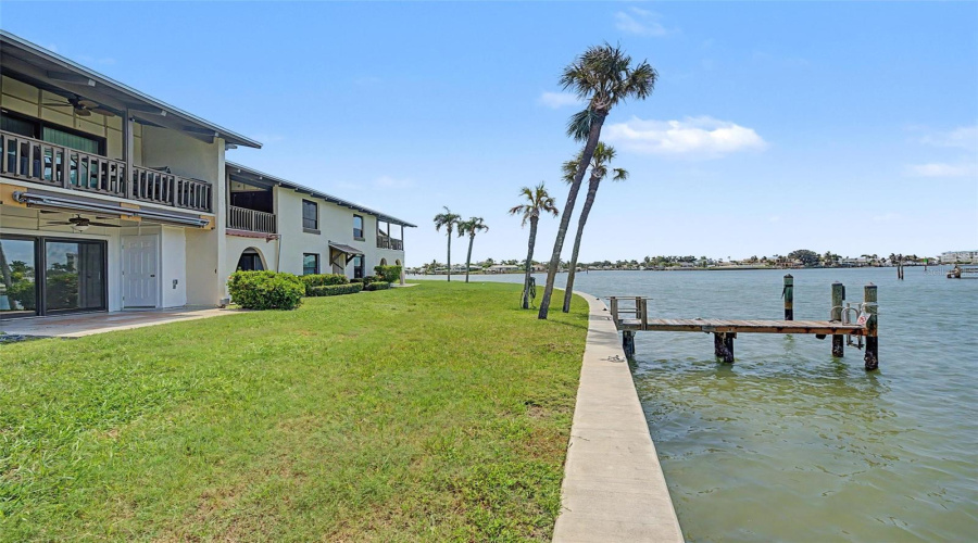 Treasure Island, Florida 33706, 2 Bedroom Bedrooms, ,1 Bathroombathrooms,Residential,For Sale,Plaza Seville,0,Mfrtb8542387