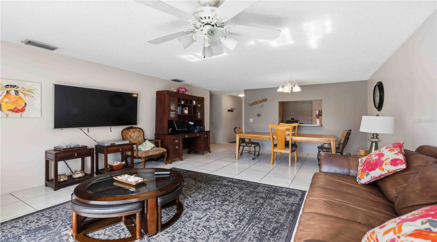 Sarasota, Florida 34242, 2 Bedroom Bedrooms, ,2 Bathroombathrooms,Residential,For Sale,Midnight Pass,0,Mfra4704019