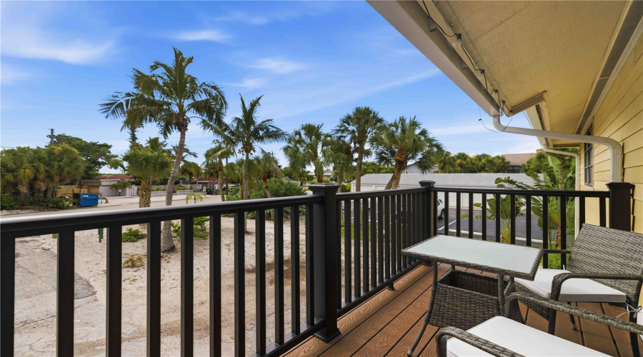 Sarasota, Florida 34242, 2 Bedroom Bedrooms, ,2 Bathroombathrooms,Residential,For Sale,Midnight Pass,0,Mfra4704019